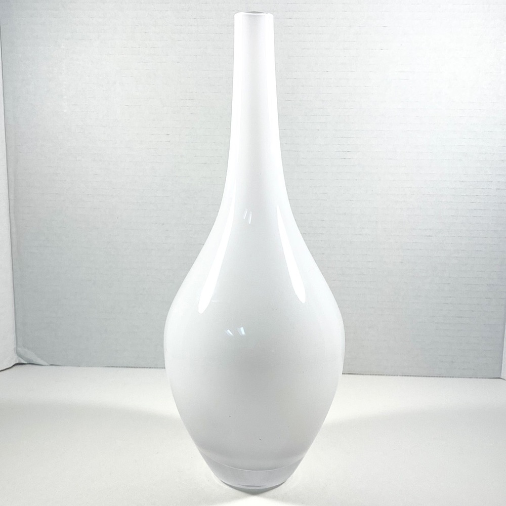 White IKEA Salong cased glass vase